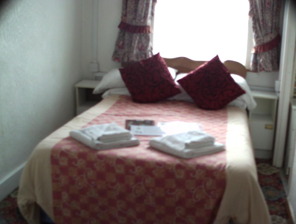 Jollies Hotel Blackpool Oda fotoğraf